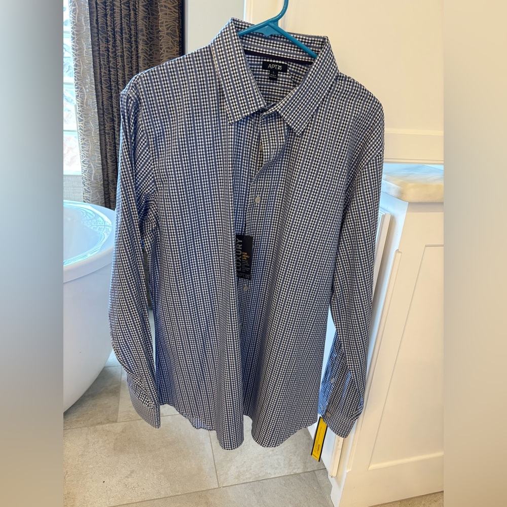 NWT Apt. 9 Blue Casual Button Down Shirt